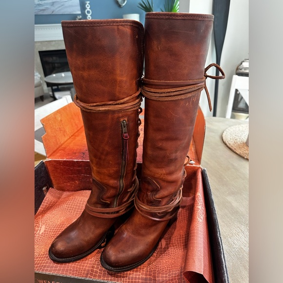 freebird Shoes - Freebird Coal Cognac Boots Size 9